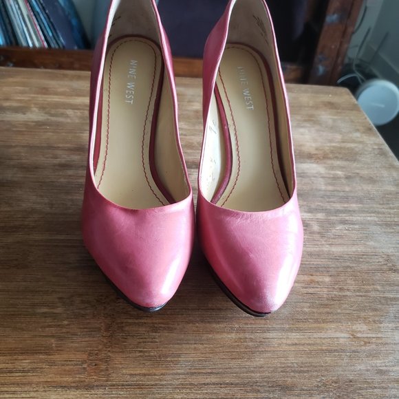 NINE WEST - Pink Leather Heels 4" heels - Size 7 - Perfect summer color - Picture 1 of 3